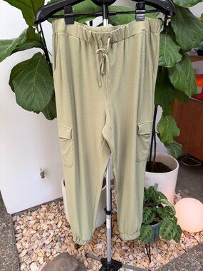 Brittany Humble Sage / Light Army Green Joggers